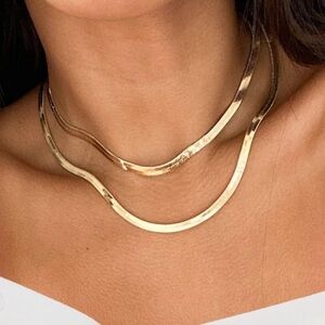 Gold Sculptural Choker Necklace NWOT